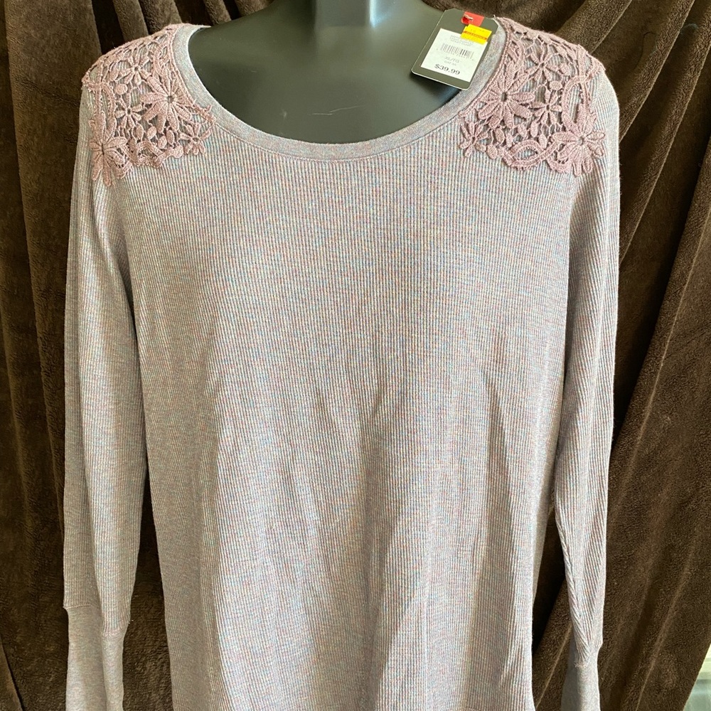 Denver Hayes // Violet Long Sleeve Top